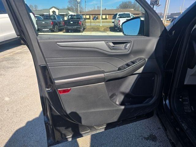 used 2024 Ford Escape car, priced at $21,711