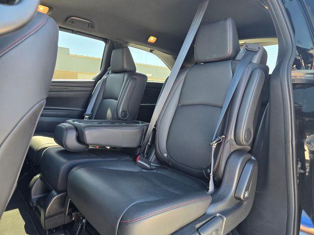 used 2025 Honda Odyssey car, priced at $38,364