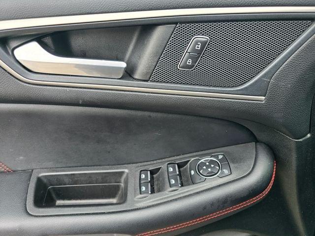 used 2022 Ford Edge car, priced at $25,621