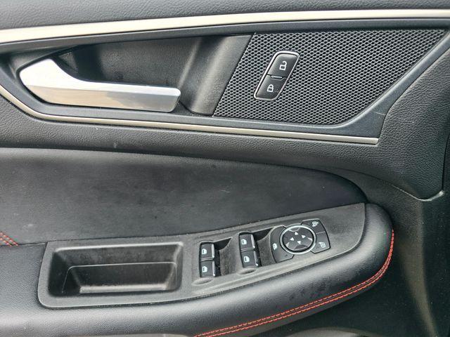 used 2022 Ford Edge car, priced at $27,066