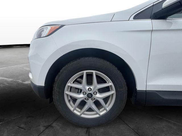 used 2024 Ford Edge car, priced at $24,548