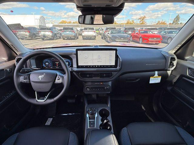 new 2025 Ford Bronco Sport car, priced at $31,572