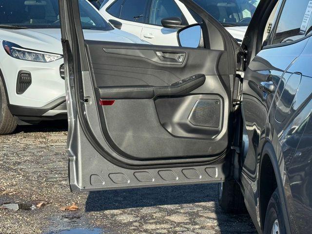 new 2026 Ford Escape car, priced at $24,511