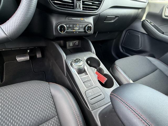 new 2025 Ford Escape car, priced at $25,620