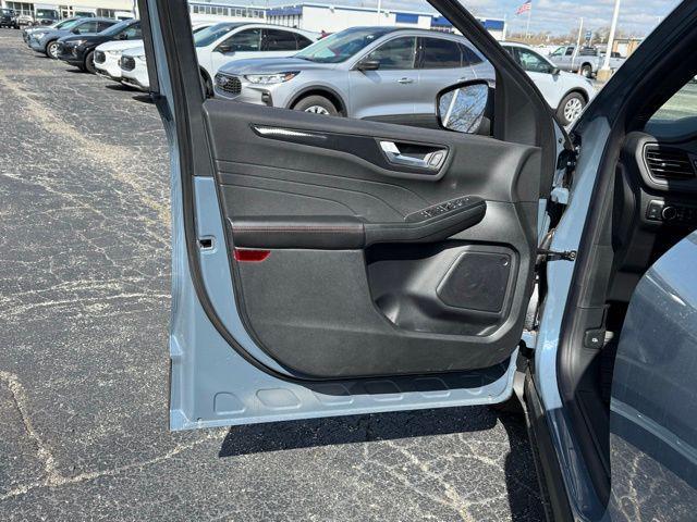 new 2025 Ford Escape car, priced at $21,370