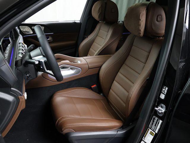 new 2026 Mercedes-Benz GLS 580 car, priced at $124,037