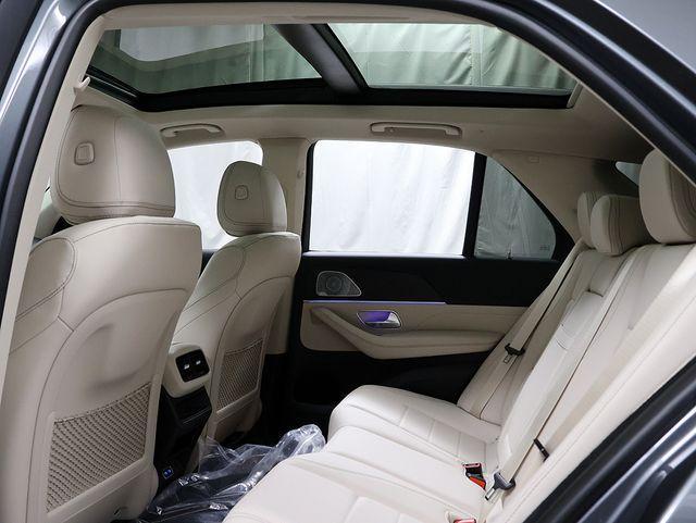 new 2026 Mercedes-Benz GLE 450 car, priced at $81,977