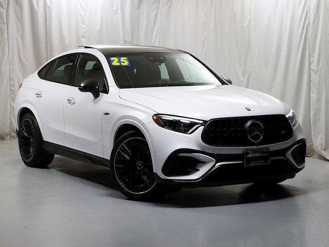 2025 MANUFAKTUR Moonlight White Metallic Mercedes-Benz AMG GLC 43