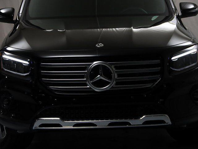 new 2025 Mercedes-Benz GLB 250 car, priced at $51,095