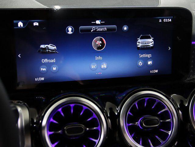 new 2025 Mercedes-Benz GLB 250 car, priced at $51,095