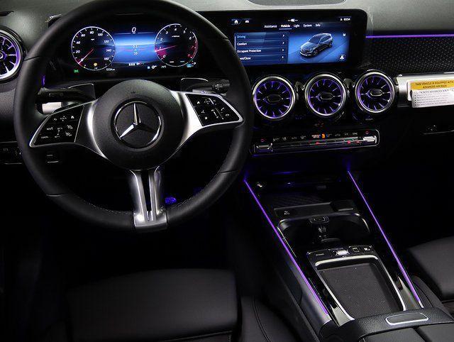 new 2025 Mercedes-Benz GLB 250 car, priced at $51,095