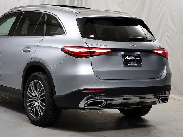 new 2026 Mercedes-Benz GLC 300 car, priced at $58,582