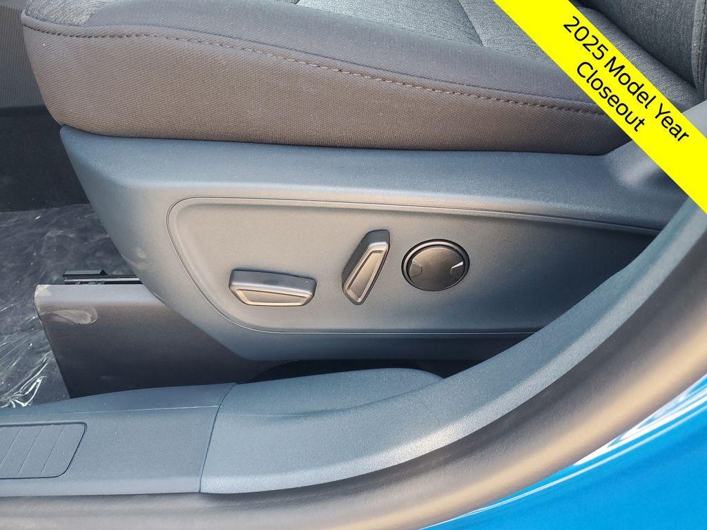 new 2025 Ford Maverick car, priced at $34,365