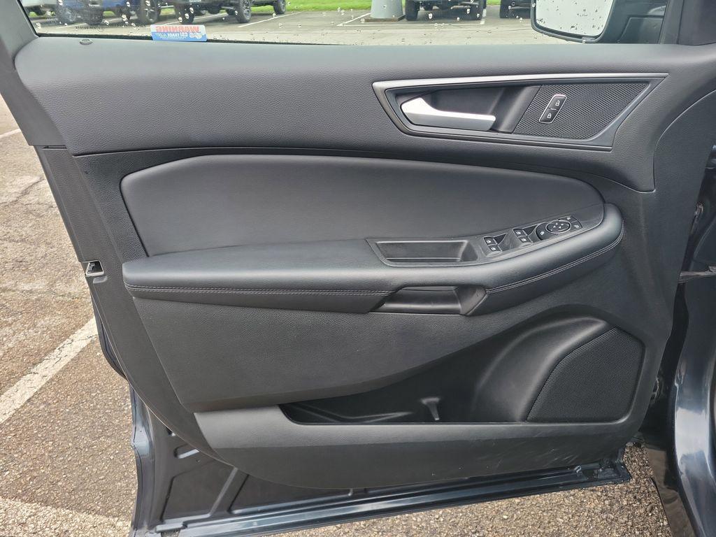 used 2024 Ford Edge car, priced at $19,779