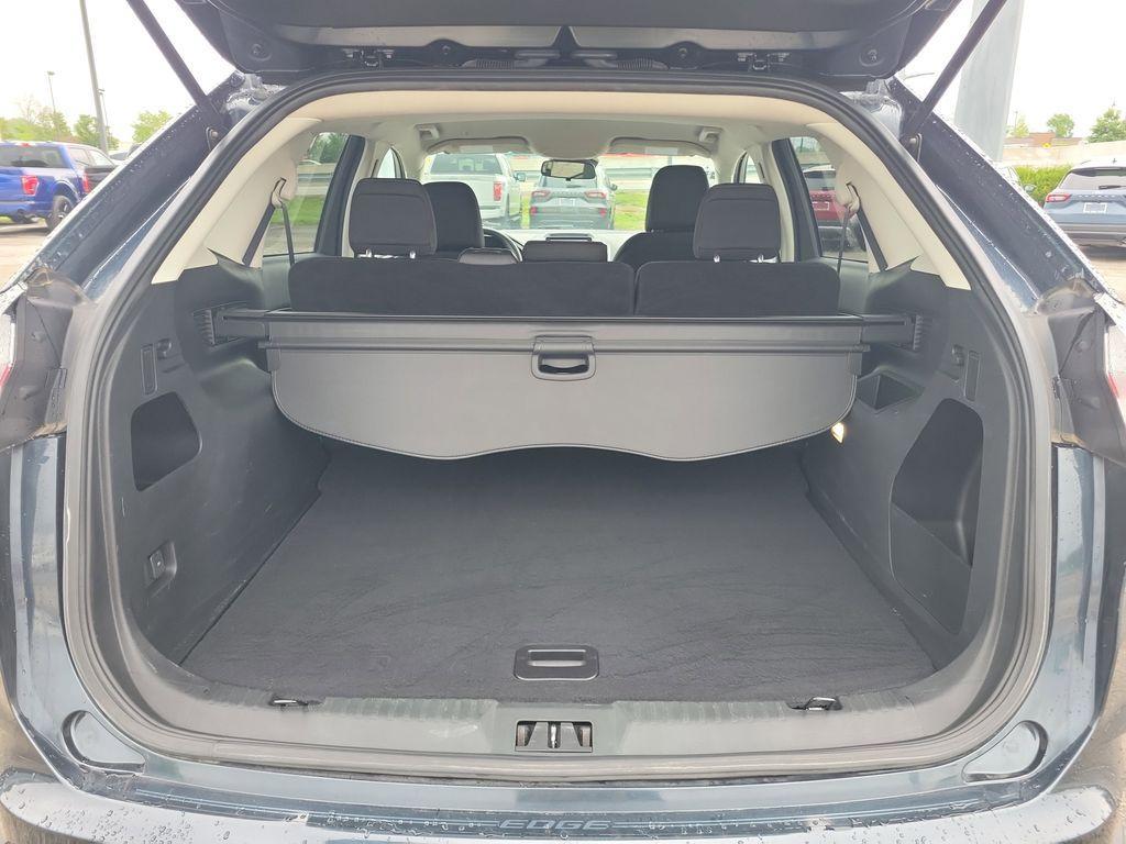 used 2024 Ford Edge car, priced at $19,779