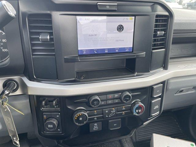 new 2025 Ford F-450 car, priced at $71,700