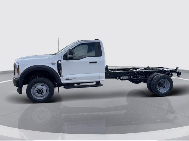 new 2025 Ford F-450 car, priced at $71,700