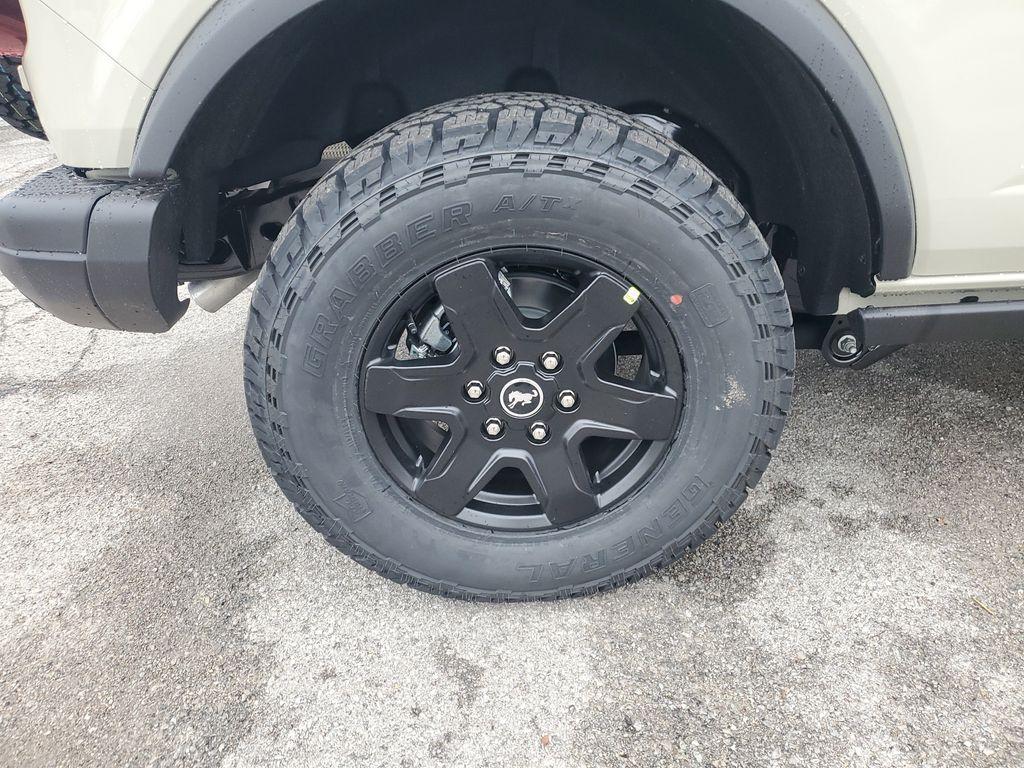 new 2025 Ford Bronco car, priced at $49,974