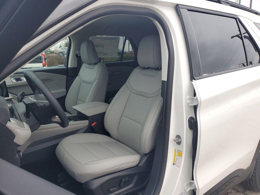 new 2026 Ford Explorer car, priced at $45,585