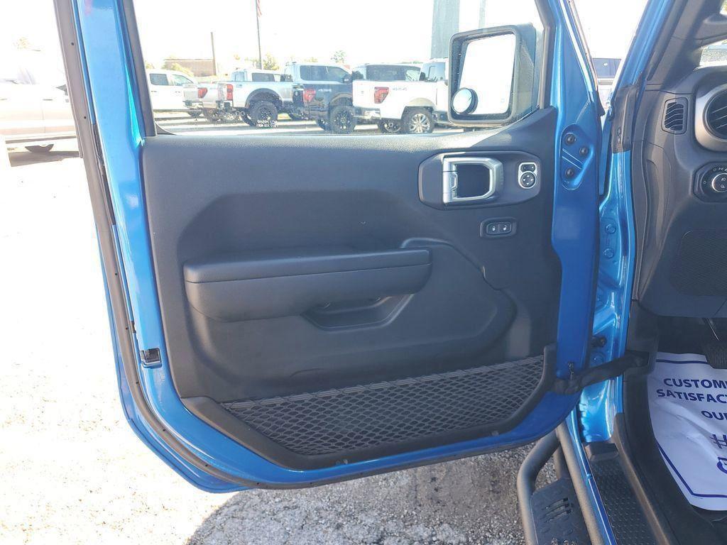 used 2021 Jeep Gladiator car, priced at $28,661