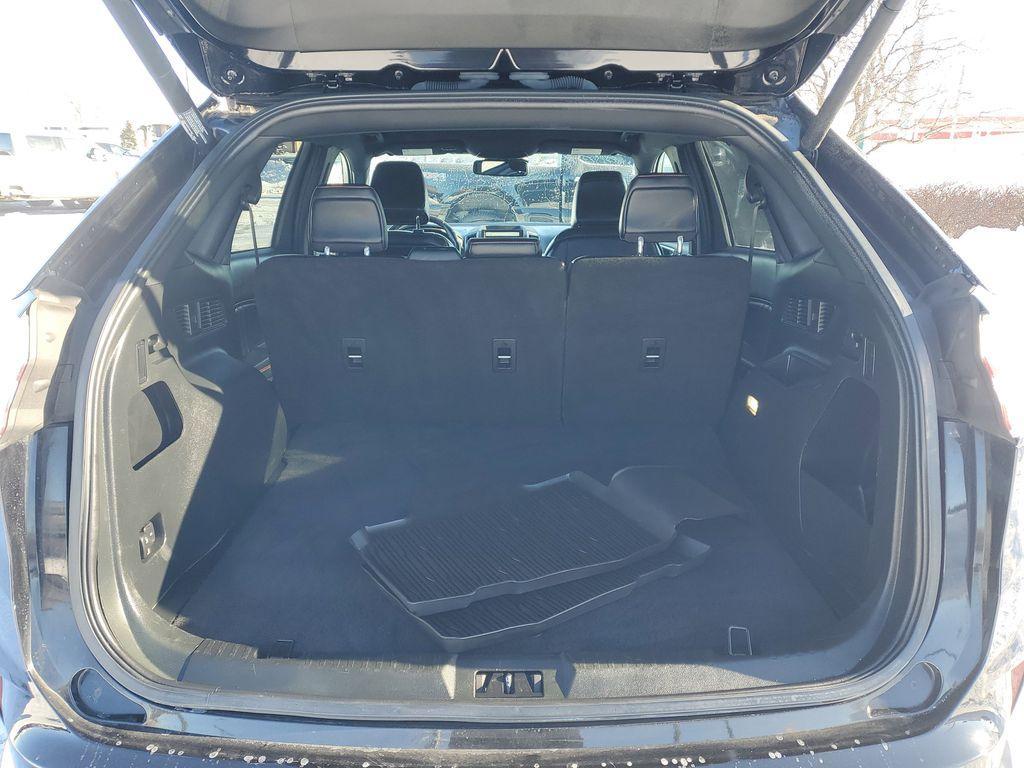 used 2022 Ford Edge car, priced at $21,108