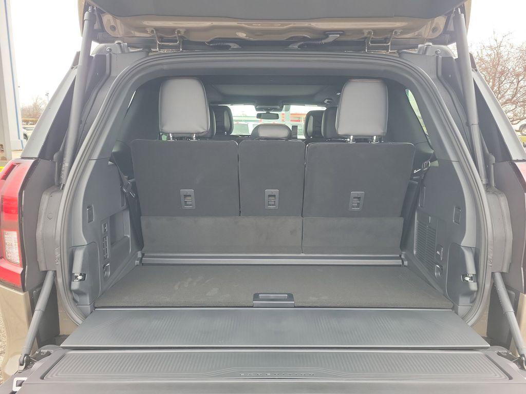 new 2026 Ford Expedition car, priced at $82,975