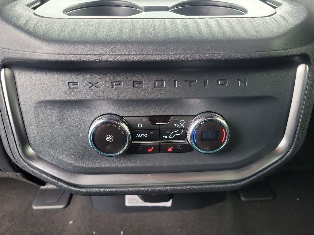 new 2026 Ford Expedition car, priced at $82,975