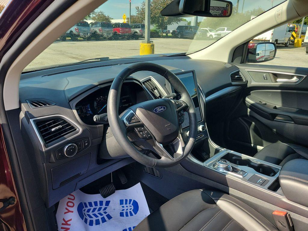 used 2023 Ford Edge car, priced at $27,536