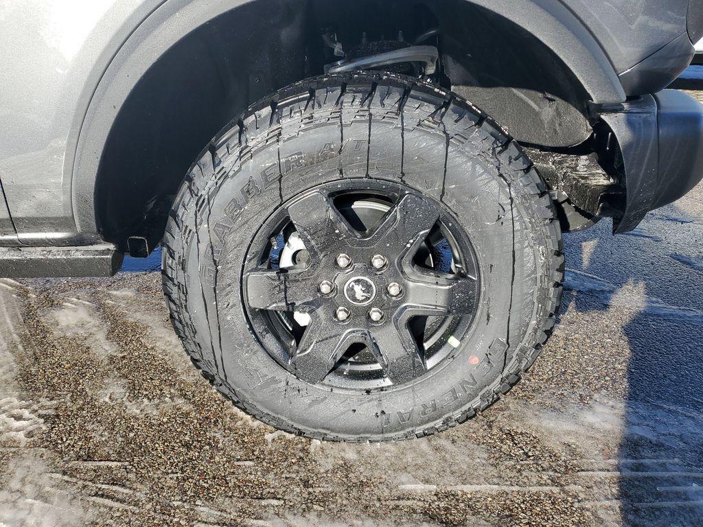 new 2025 Ford Bronco car, priced at $48,905