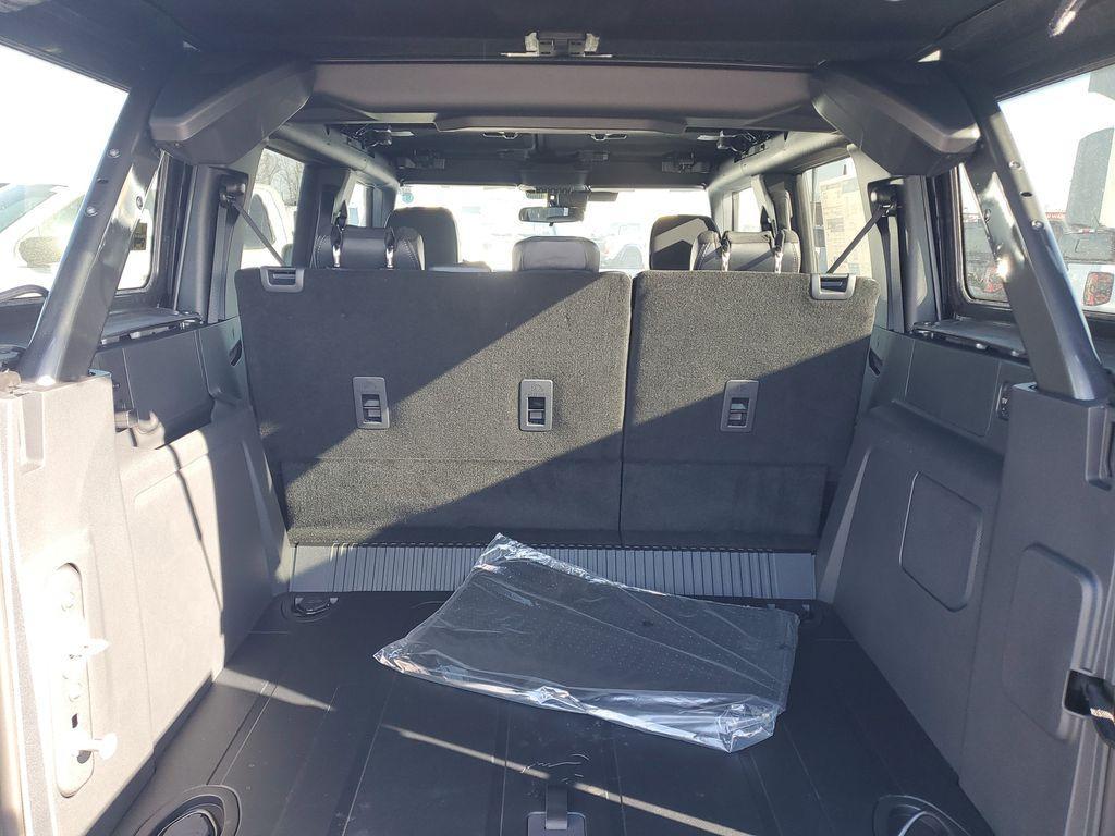 new 2025 Ford Bronco car, priced at $48,905