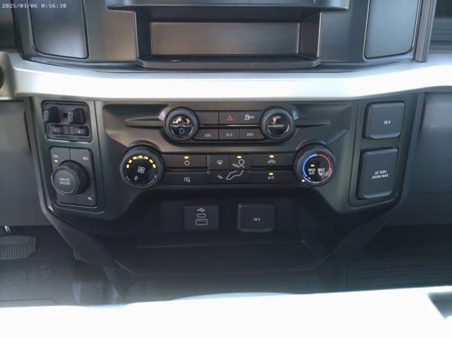 new 2025 Ford F-450 car, priced at $87,492