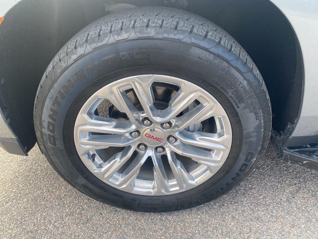 used 2024 GMC Yukon XL car, priced at $58,995