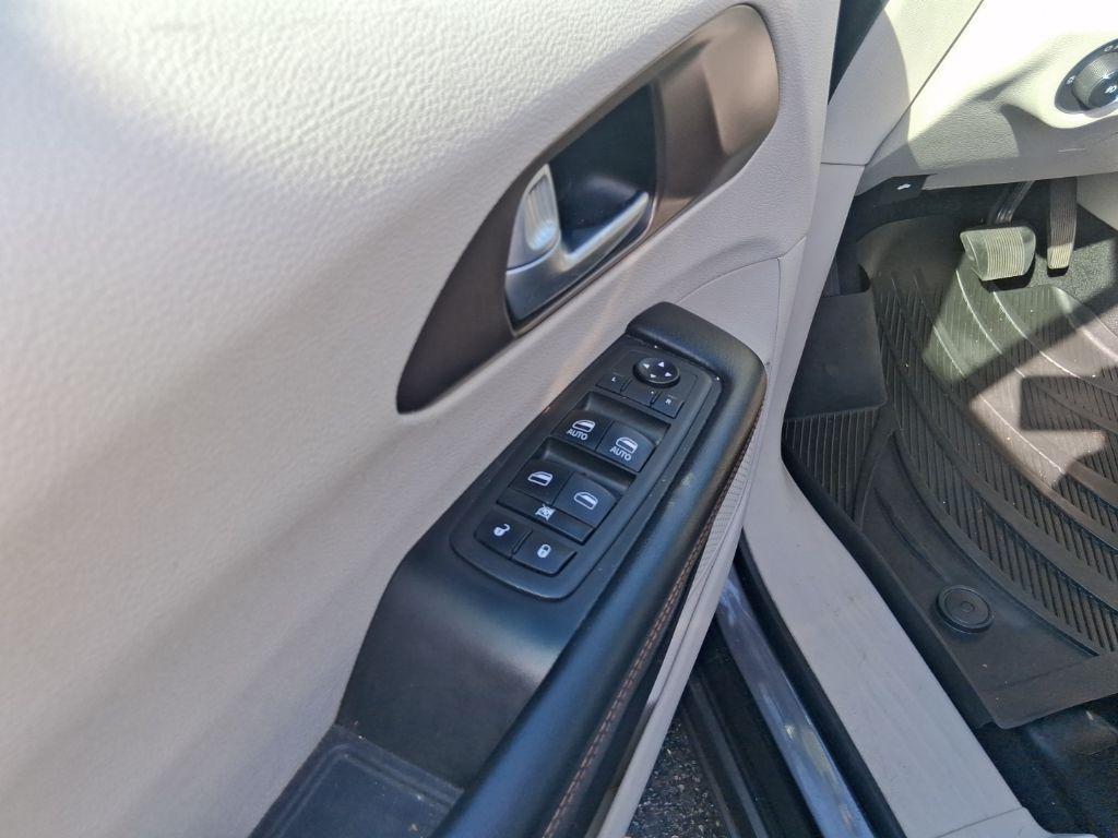 used 2018 Chrysler Pacifica car, priced at $11,850