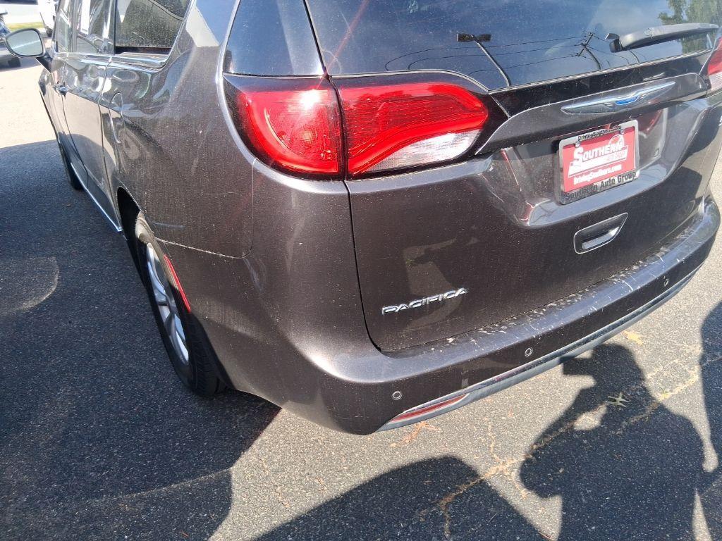 used 2018 Chrysler Pacifica car, priced at $11,850