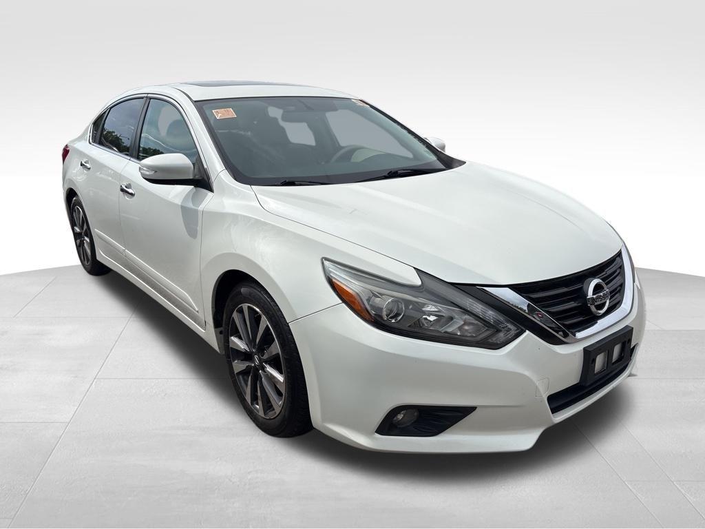 used 2016 Nissan Altima car, priced at $13,999