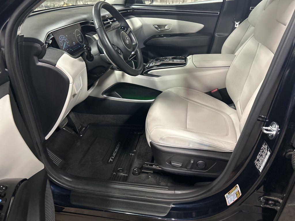 used 2024 Hyundai TUCSON Hybrid car, priced at $26,985