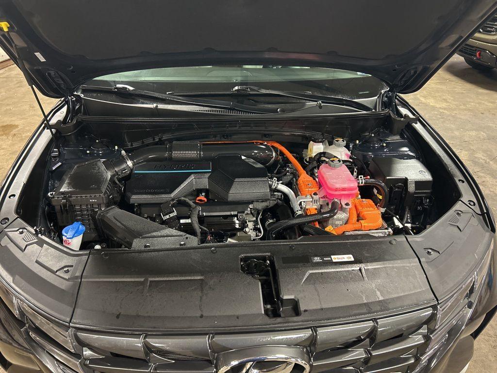 used 2024 Hyundai TUCSON Hybrid car, priced at $26,985