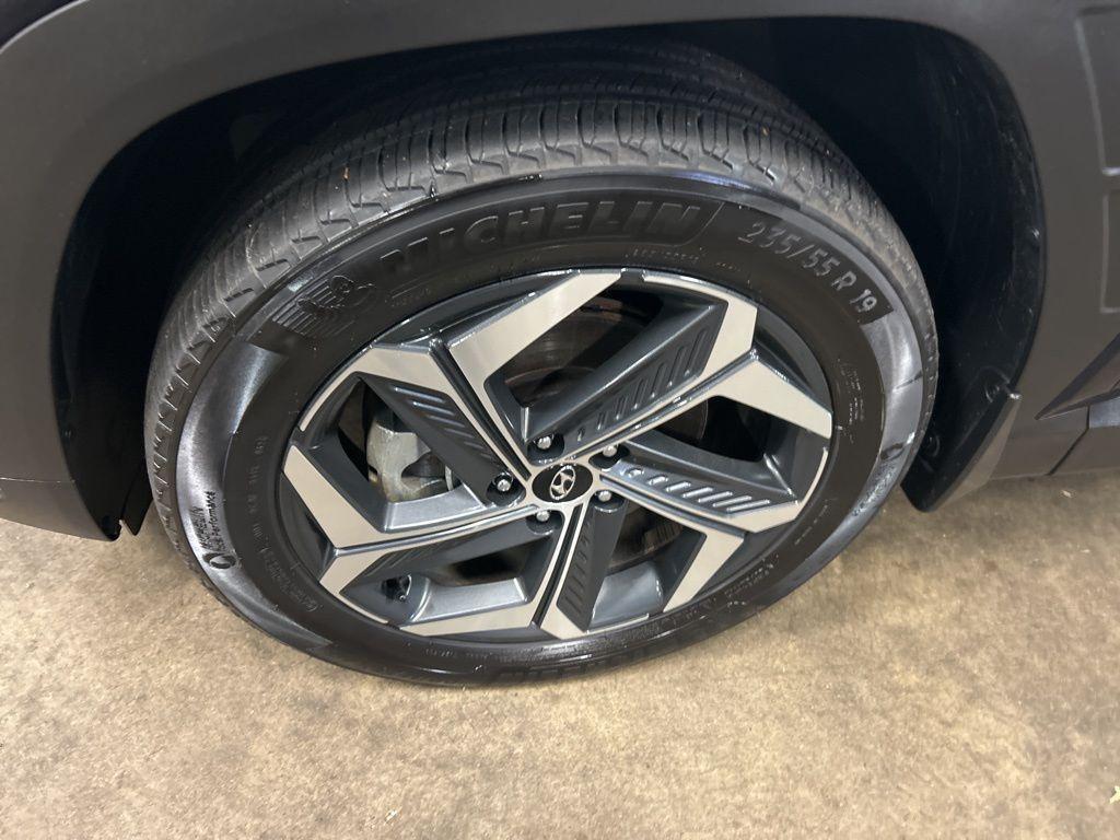 used 2024 Hyundai TUCSON Hybrid car, priced at $26,985