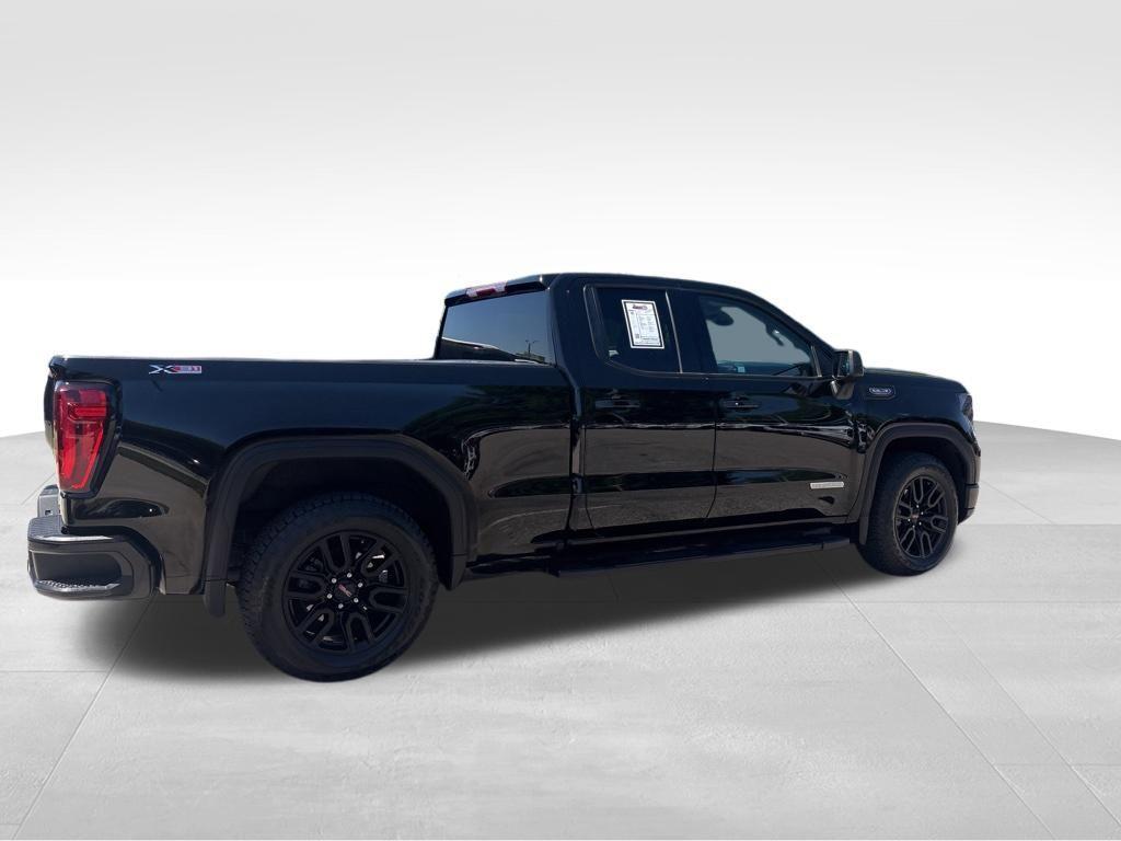 used 2022 GMC Sierra 1500 car, priced at $40,350