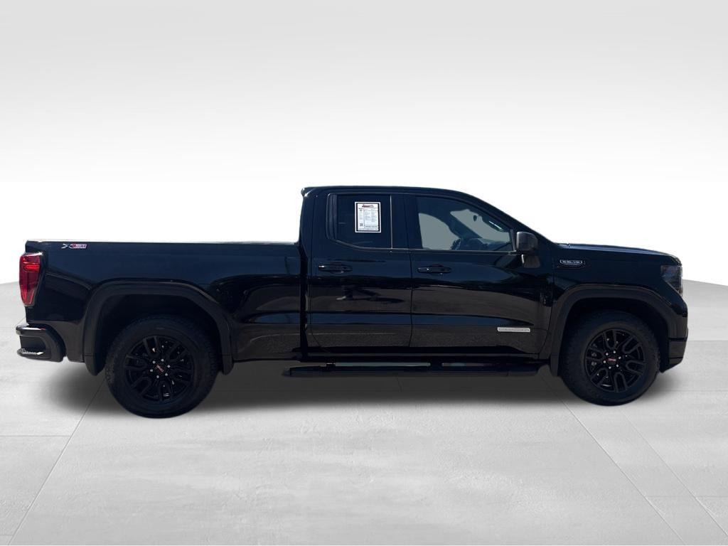 used 2022 GMC Sierra 1500 car, priced at $40,350