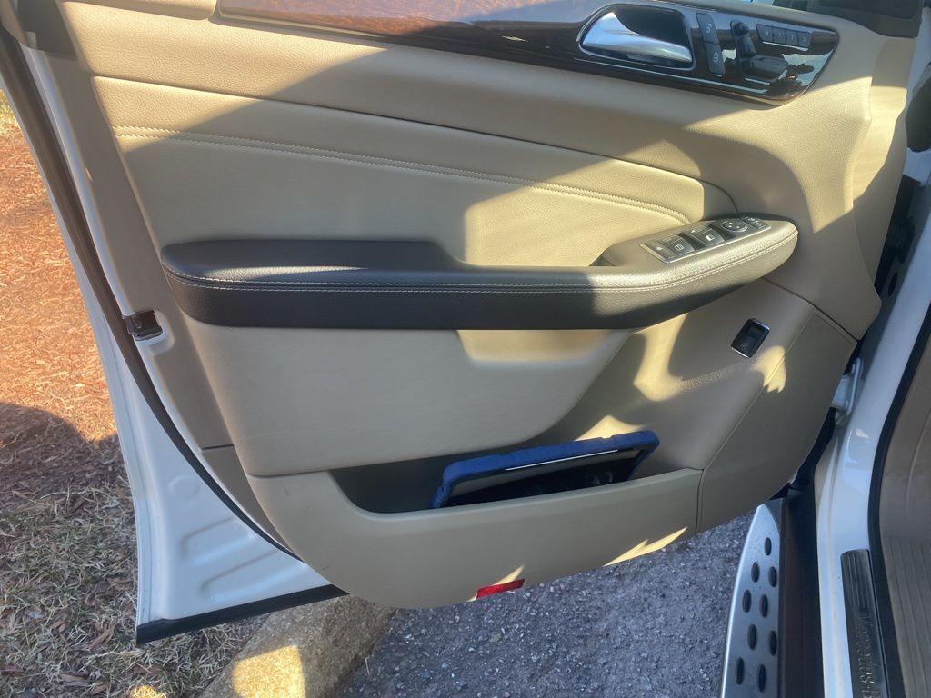 used 2015 Mercedes-Benz M-Class car, priced at $14,995