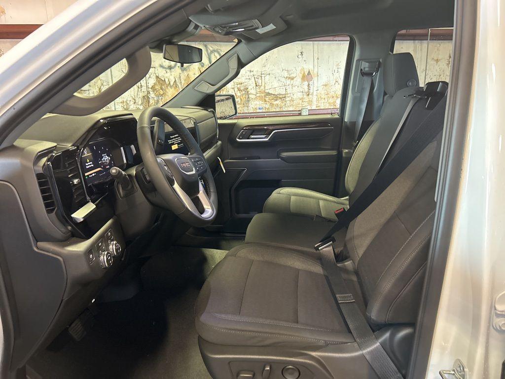 new 2026 GMC Sierra 1500 car, priced at $47,564