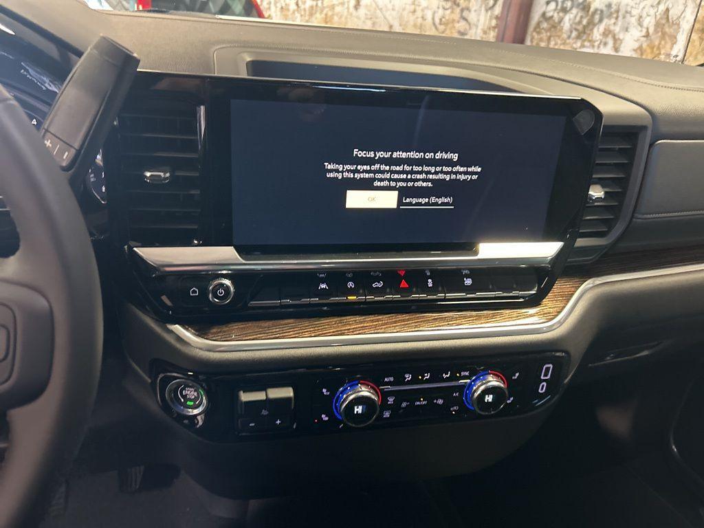 new 2026 GMC Sierra 1500 car, priced at $47,564