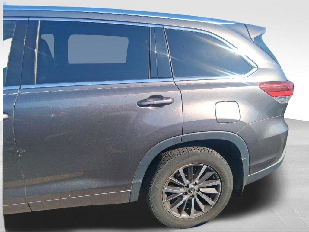 used 2018 Toyota Highlander car, priced at $25,350