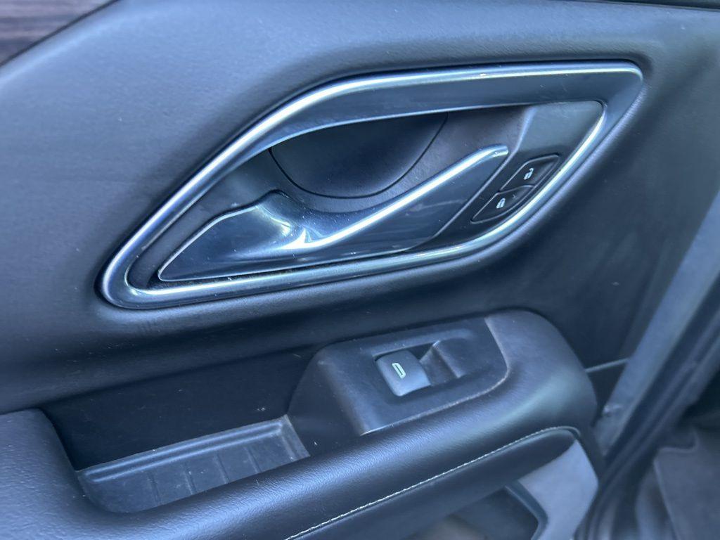 used 2021 Chevrolet Suburban car, priced at $35,980