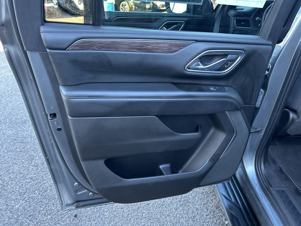 used 2021 Chevrolet Suburban car, priced at $35,980