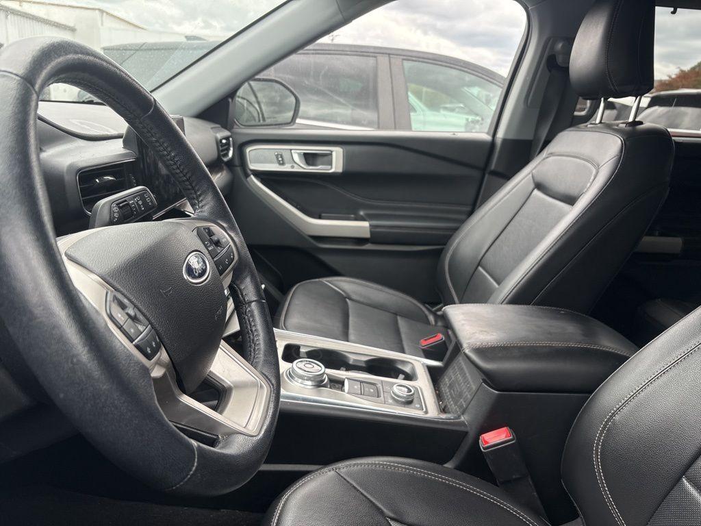 used 2022 Ford Explorer car, priced at $26,900