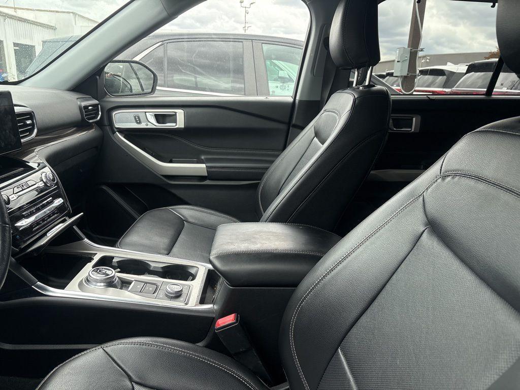 used 2022 Ford Explorer car, priced at $26,900