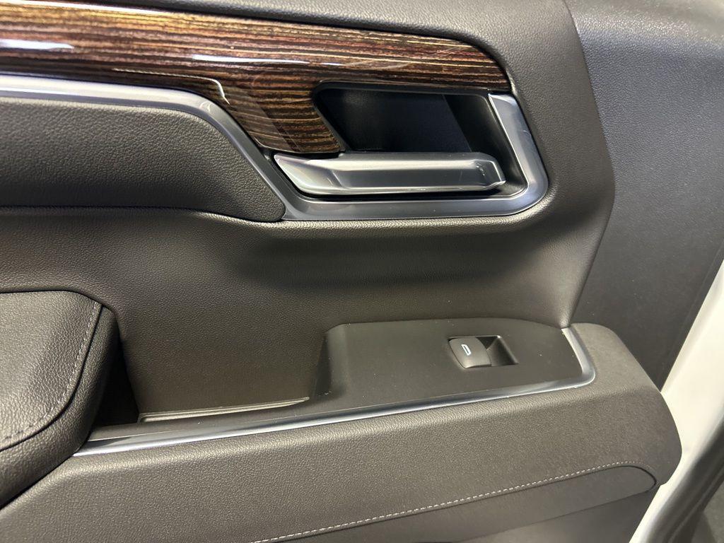 new 2026 GMC Sierra 1500 car, priced at $47,564