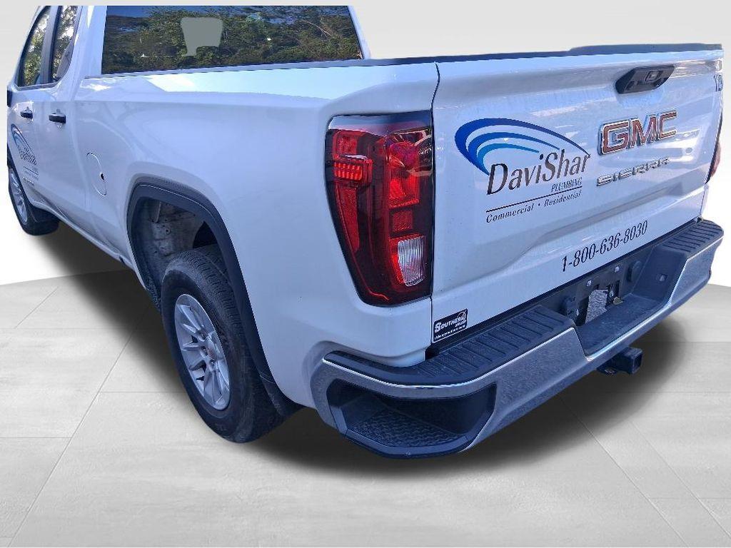 used 2025 GMC Sierra 1500 car, priced at $33,995